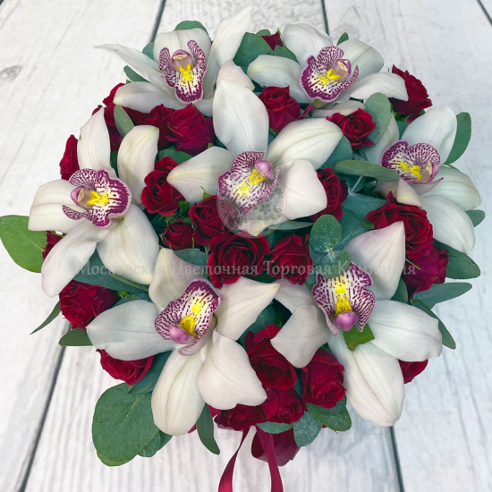 Букет с орхидеями "Абсолютная Любовь"
