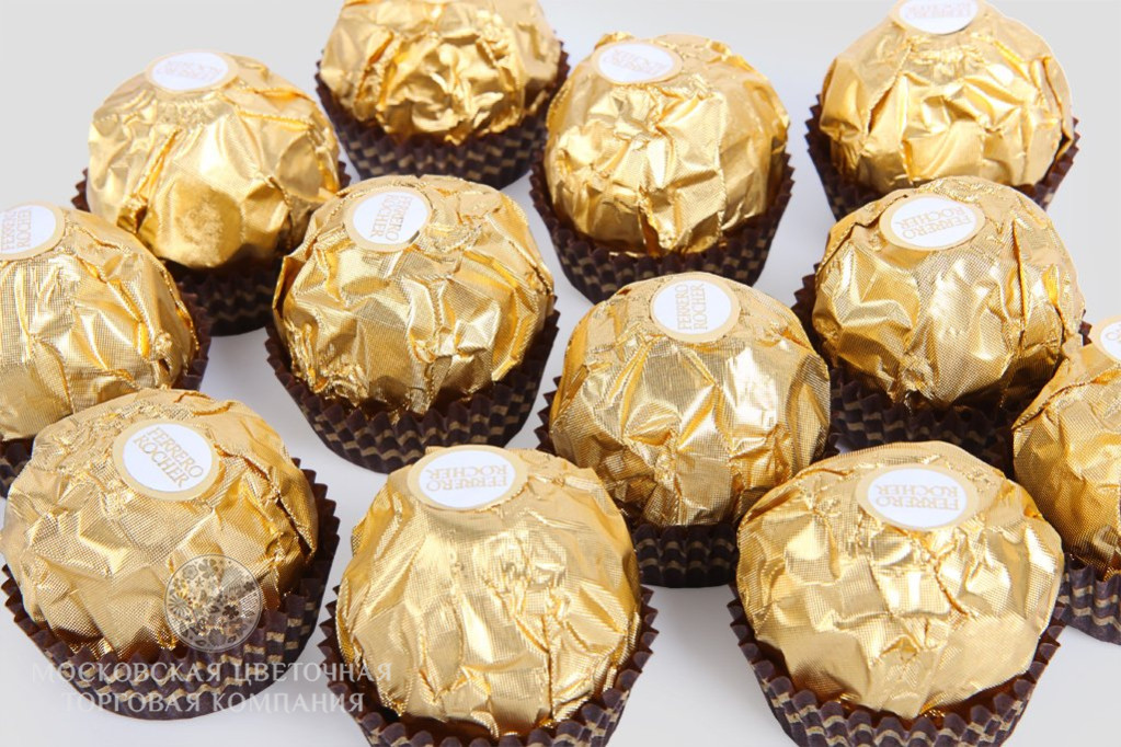 Набор конфет Ferrero Rocher Premium купить за 890 руб. с круглосуточной ...