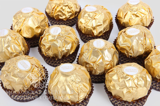 Набор конфет Ferrero Rocher Premium