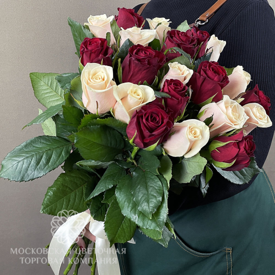 Букет 21 роза микс