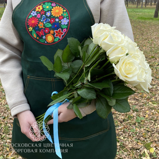 Букет 19 роз Аваланш