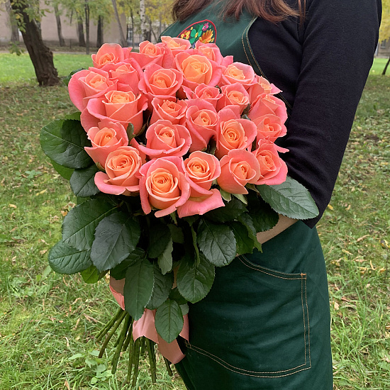 Букет 25 персиково-розовых роз