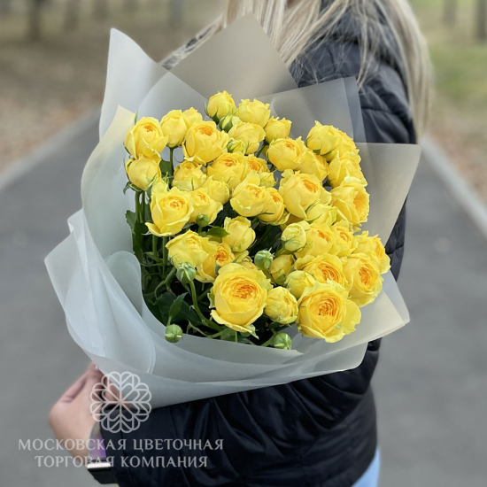 Букет 15 кустовых роз Еллоу