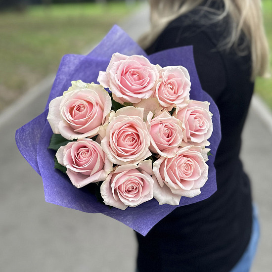 Букет 9 розовых роз "Нежное Сияние"