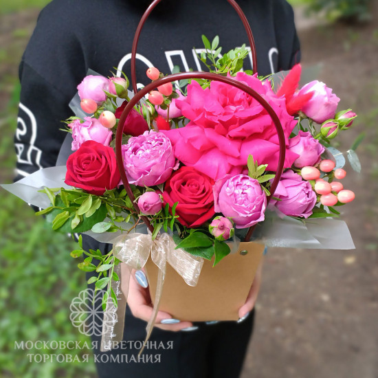 Цветочный комплимент в сумочке, вариант 3