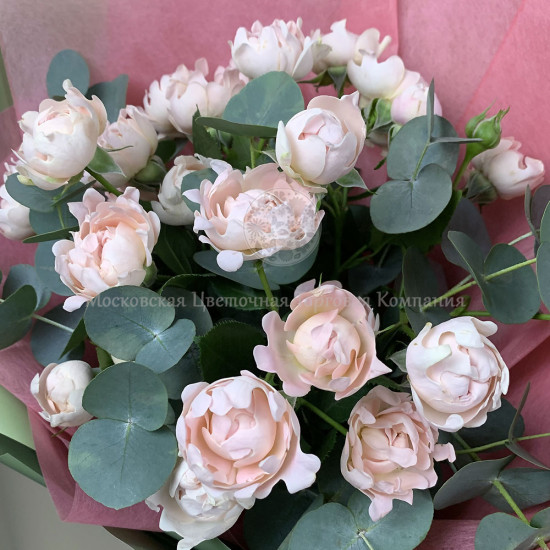 Букет кустовых роз Софин