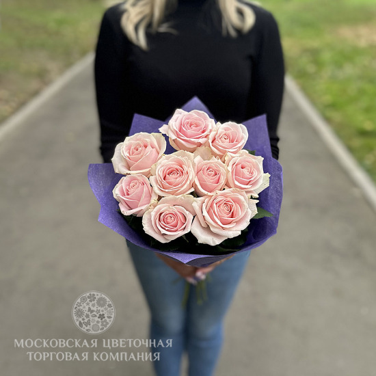 Букет 9 розовых роз "Нежное Сияние"