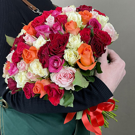 Букет из 75 роз Цвет радуги