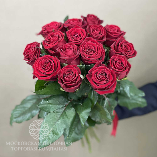 Букет из 15 красных роз