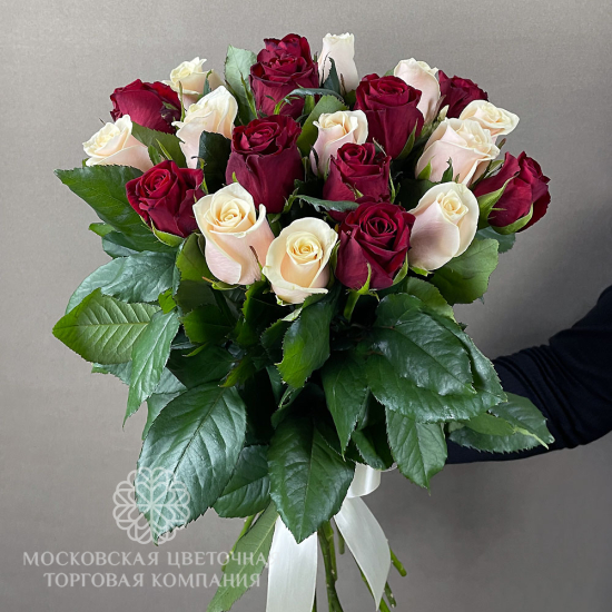 Букет 21 роза микс