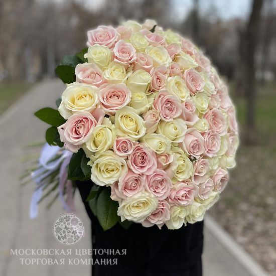 Букет 75 роз нежный микс, Россия